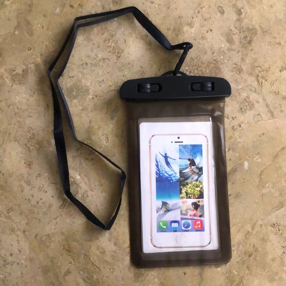 Waterproof 💦 Phone Valuables Case